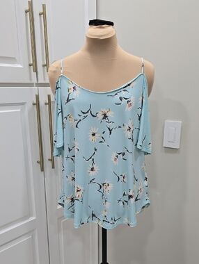 Kaileigh Light Blue Floral Cold-Shoulder Cami Top